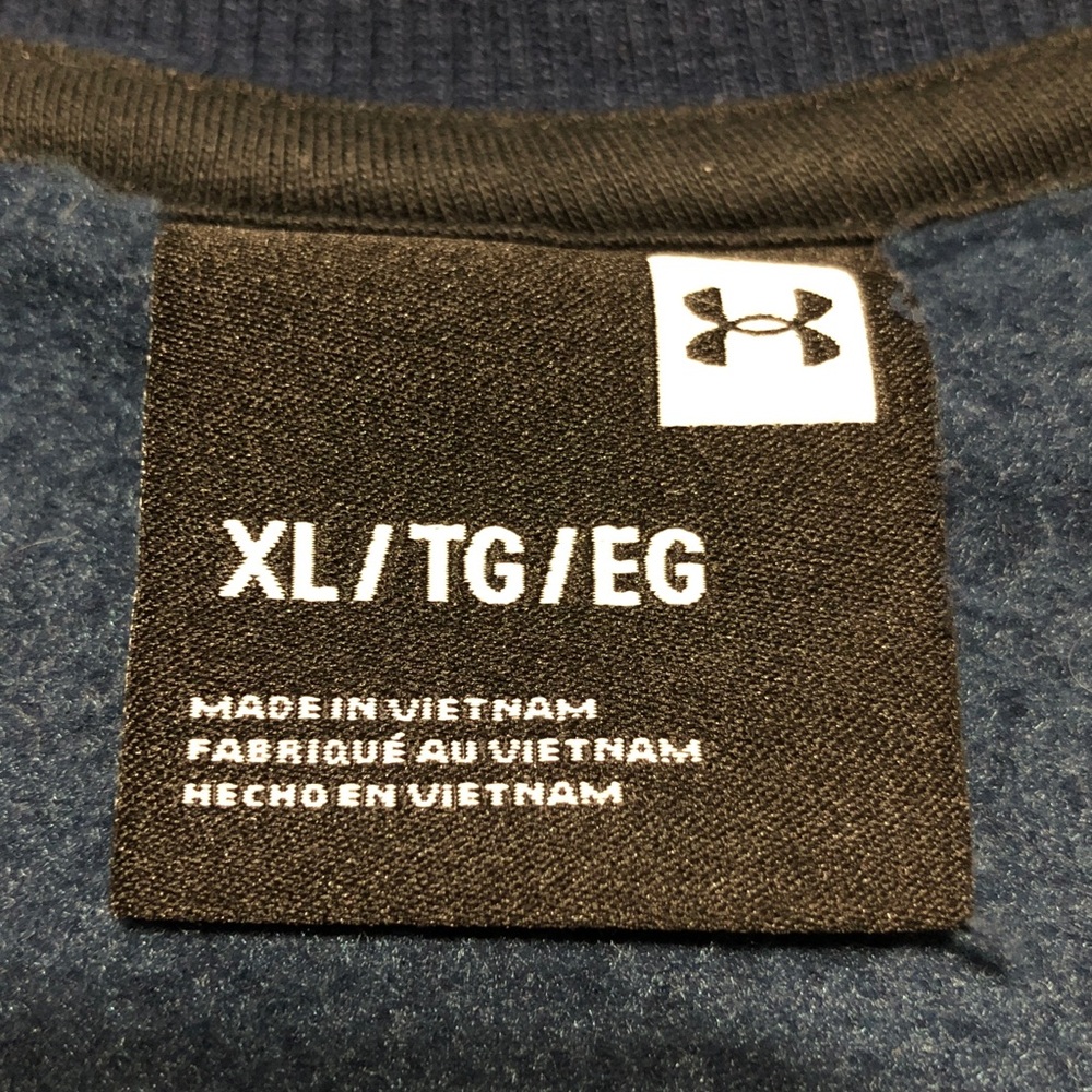 Under Armour Men's Dark Blue Crewneck Sweater - Picture 11 of 11